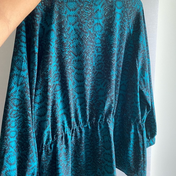Teal Snakeskin Print Crossover Peplum Blouse - Picture 5 of 5